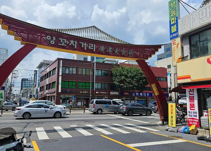 Stylish Seongsu With Hot Spot Vibes, Accommodates 6 People With 3 Beds Apartment *
